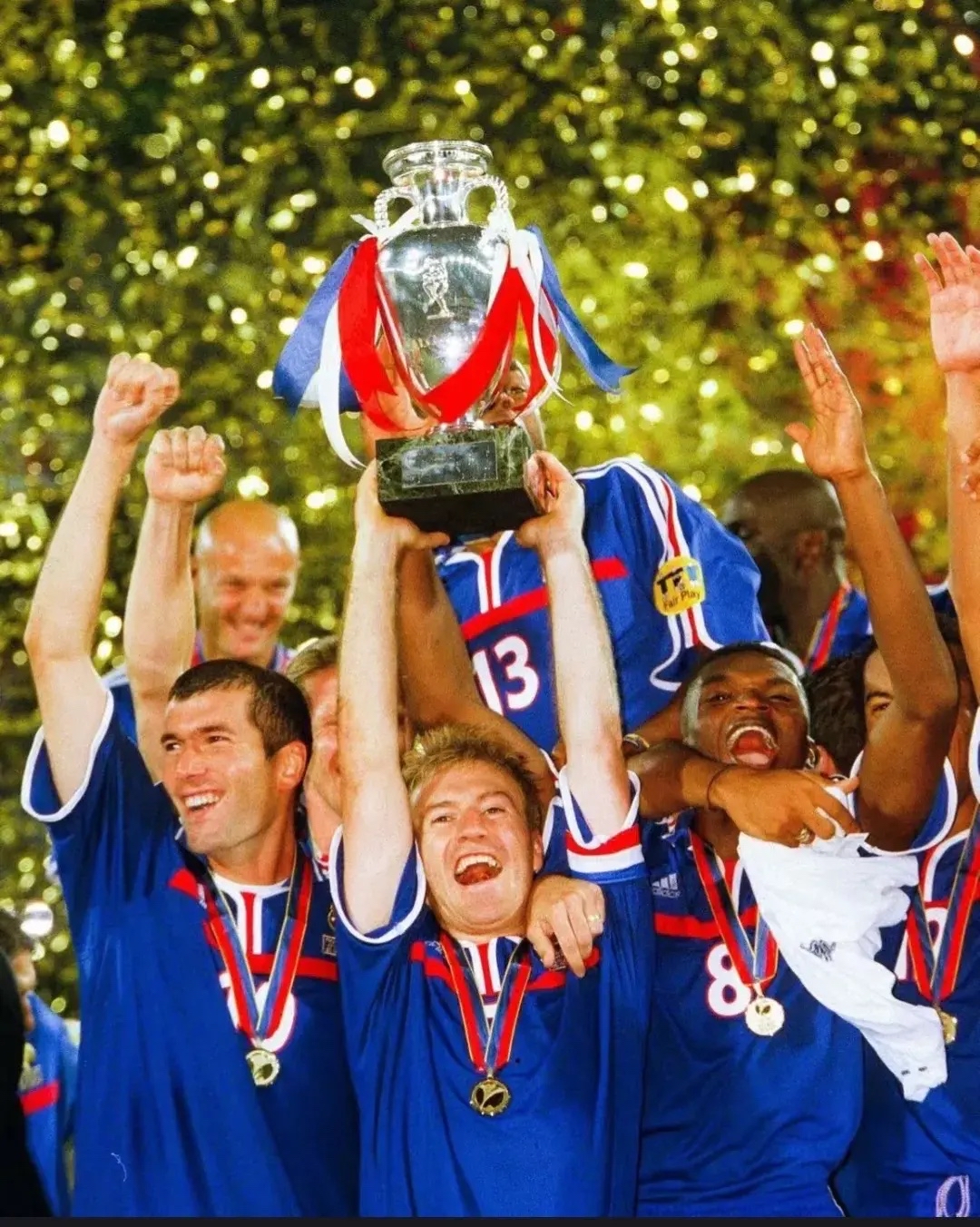 爱游戏体育官网-足球队巨星